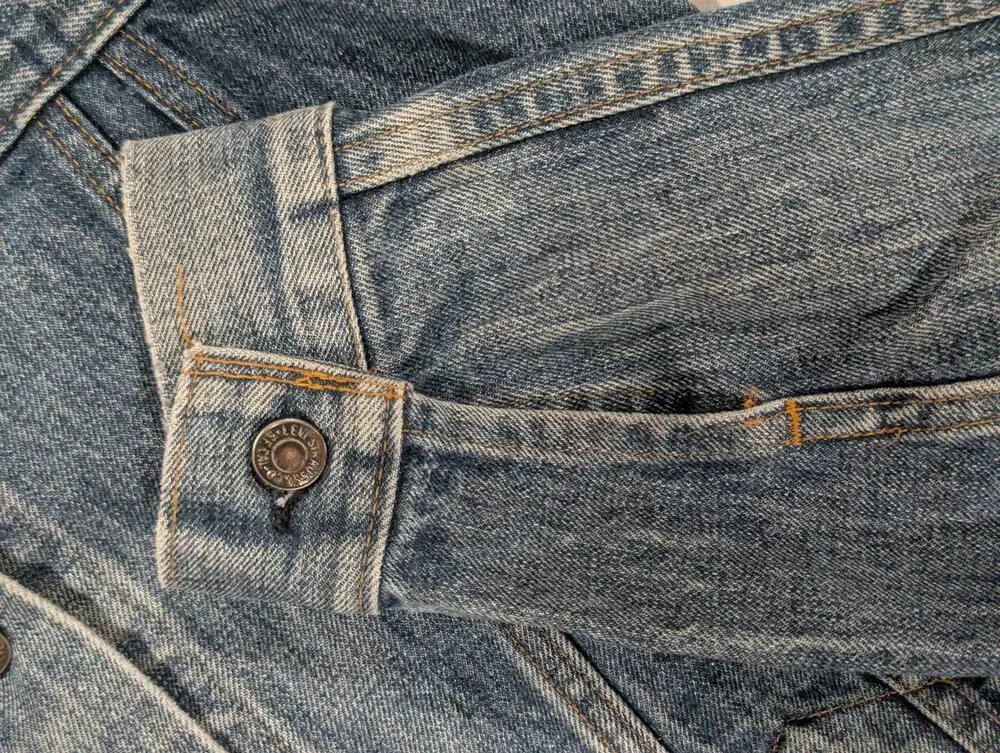 Vintage Levi's Jacket Mens 40 Blue Denim Trucker Button Front USA 71205 0217